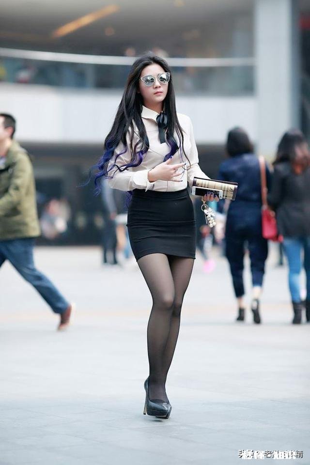 女生穿哪种职业装好看