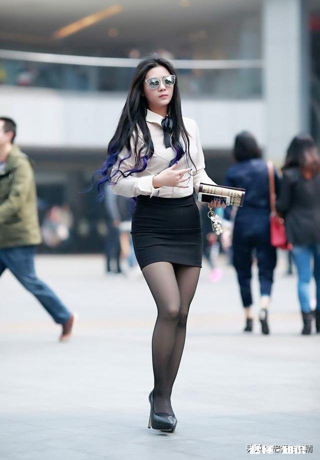 女生穿哪种职业装好看