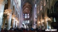 被大火烧成炼狱的巴黎圣母院！已有700多年历史，你去看过吗