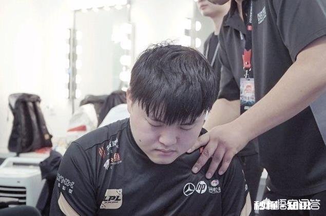 同样都是顶尖选手，为何uzi落下伤病，而faker从来没有