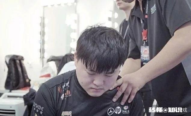 同样都是顶尖选手，为何uzi落下伤病，而faker从来没有
