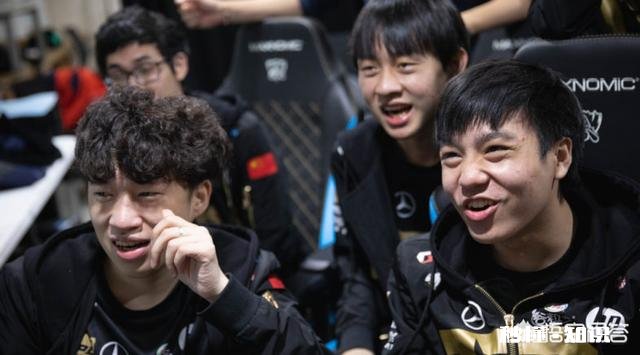 这几天没LPL比赛，看大家都这么喜欢RNG，大家来谈谈为什么喜欢RNG