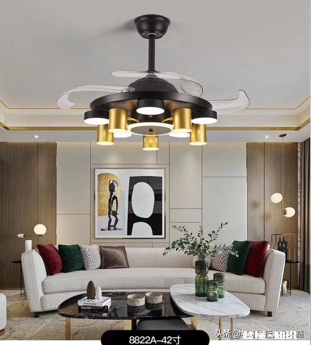 我的客厅想设计这样的电视背景墙，哪位大神还有类似的图片