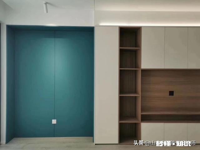 我的客厅想设计这样的电视背景墙，哪位大神还有类似的图片