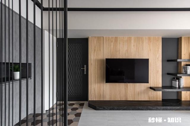 我的客厅想设计这样的电视背景墙，哪位大神还有类似的图片