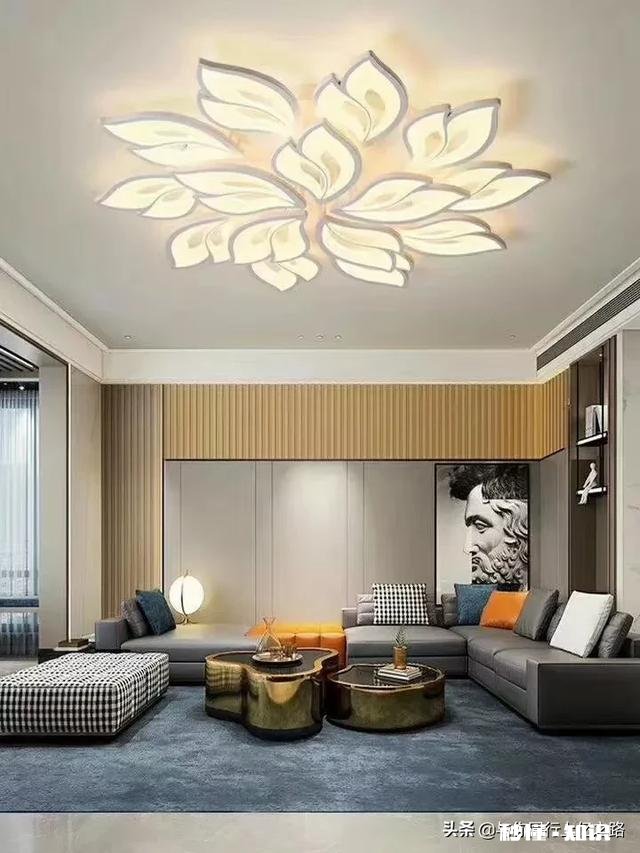 我的客厅想设计这样的电视背景墙，哪位大神还有类似的图片