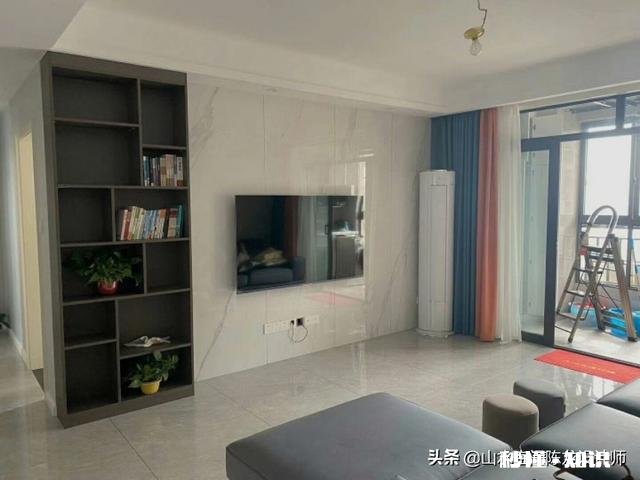 我的客厅想设计这样的电视背景墙，哪位大神还有类似的图片