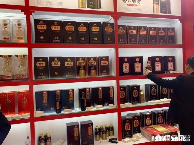 飞天茅台价高难降，老茅台成为宠儿，你有收藏老茅台吗
