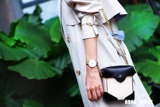 有哪些时髦的入秋必备单品