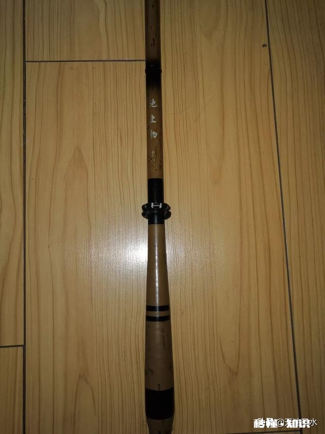 钓友们当年入手的第一根竿子是啥牌的还记得么