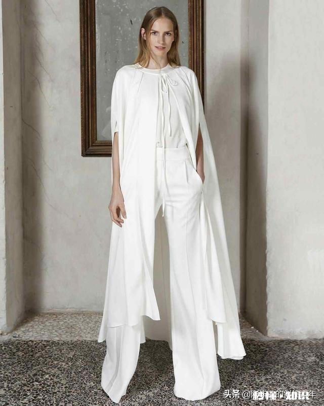 在流行高逼格深色系的今天,白色过时了吗