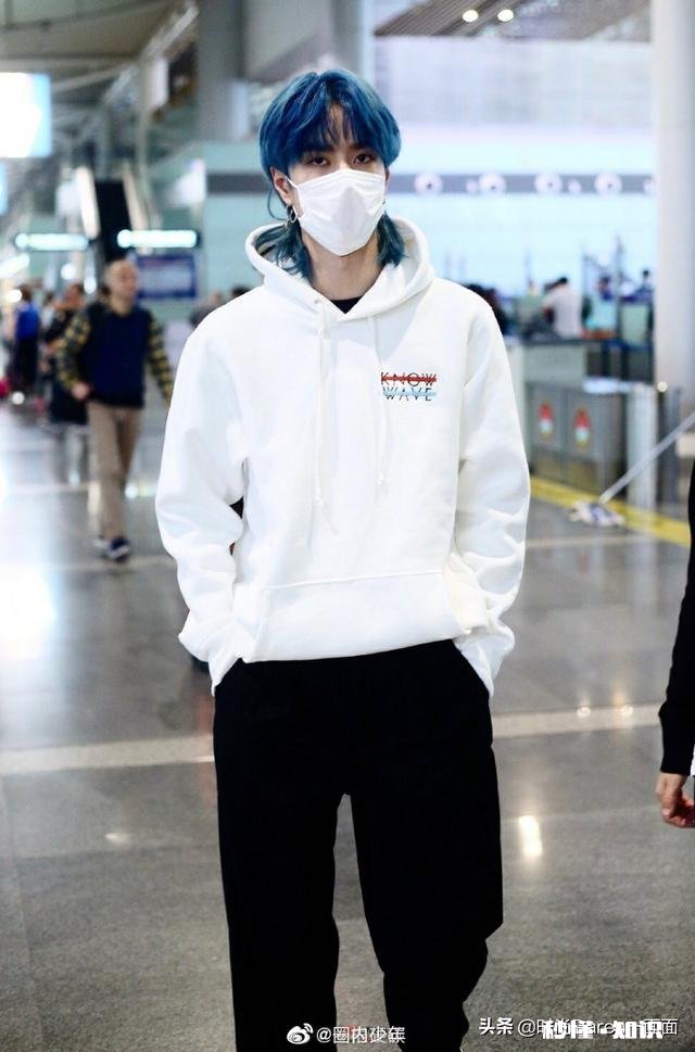 在流行高逼格深色系的今天,白色过时了吗