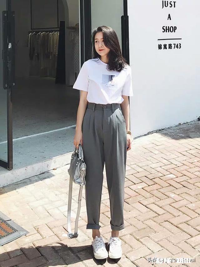 在流行高逼格深色系的今天,白色过时了吗