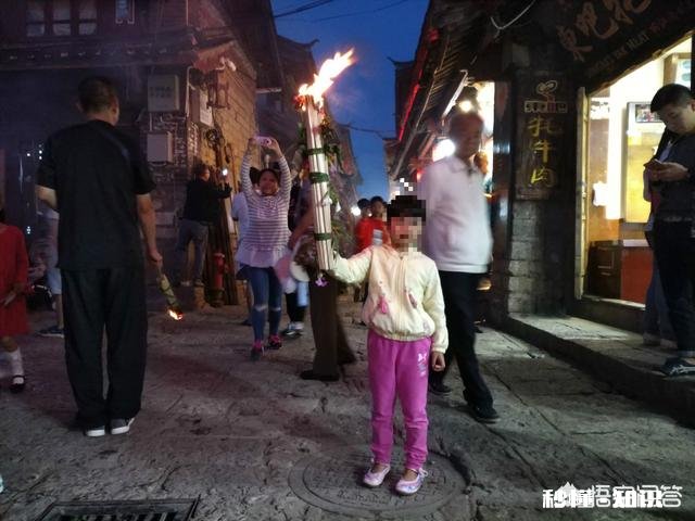 八月初去云南穿什么合适