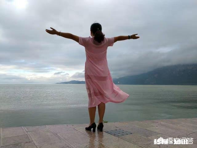 八月初去云南穿什么合适