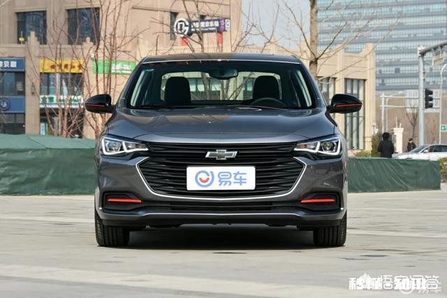 想在二十岁买人生第一台车，预算十万以下落地价有没有什么好推荐