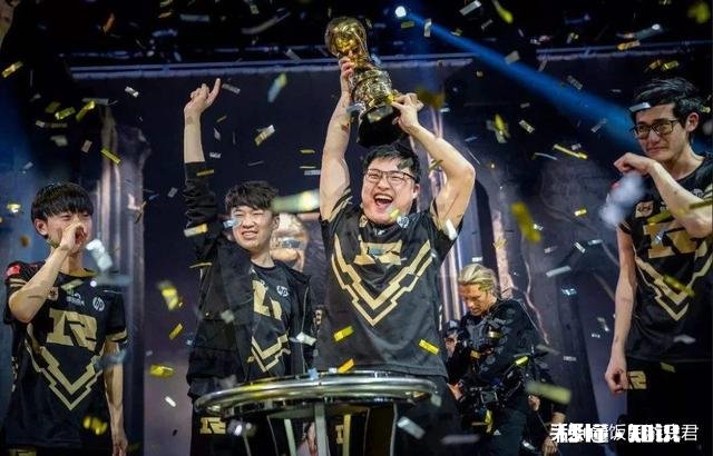 Uzi入选《福布斯》行业领袖“中国电竞第一人”，Baolan也入选了，你怎么看