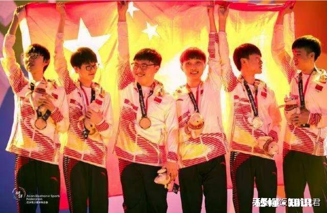 Uzi入选《福布斯》行业领袖“中国电竞第一人”，Baolan也入选了，你怎么看