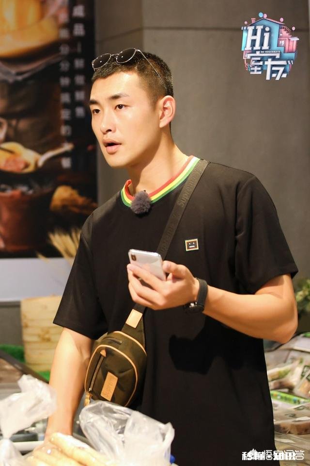 有哪些明星作为常驻嘉宾时，其综艺节目评价普遍不错