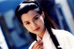 《神雕侠侣》中，小龙女两次背叛杨过的原因是什么你如何评价