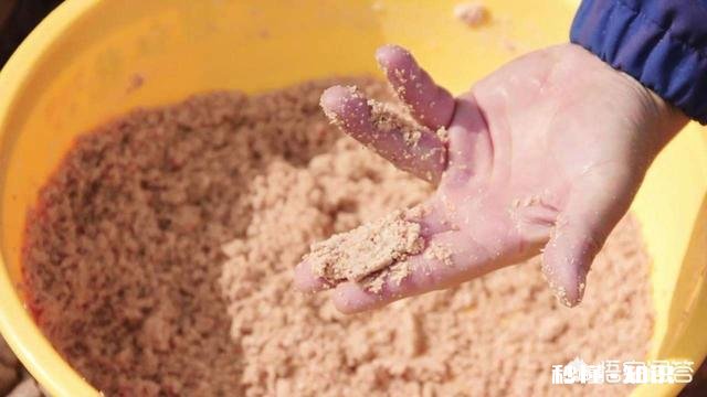 黑坑直接打窝好还是一杆一杆抽好