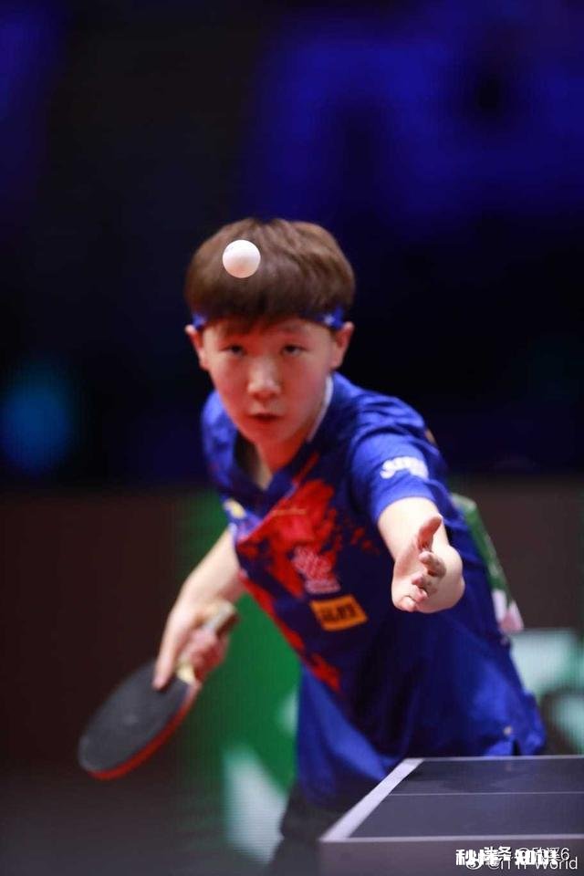 世乒赛王曼昱不满恩师肖战教练数落生气，惨负陈梦后落泪。当时发生了什么你怎么看