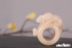 粉色的和田玉是真的吗