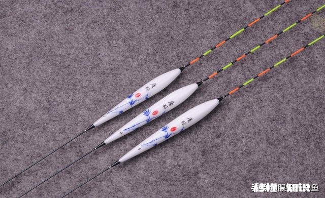 浮漂的目为什么越往上越宽