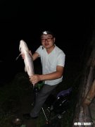 夏天钓草鱼钓底还是钓浮