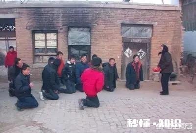 春节各地都是怎么拜年的有人说现在年味越来越淡所以到处走亲戚拜年，你怎么看