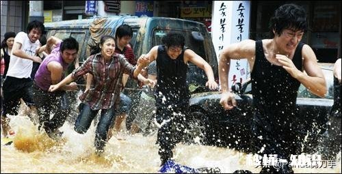 电影《海云台》片头那只鹿为什么没写下去了,这又暗示着什么