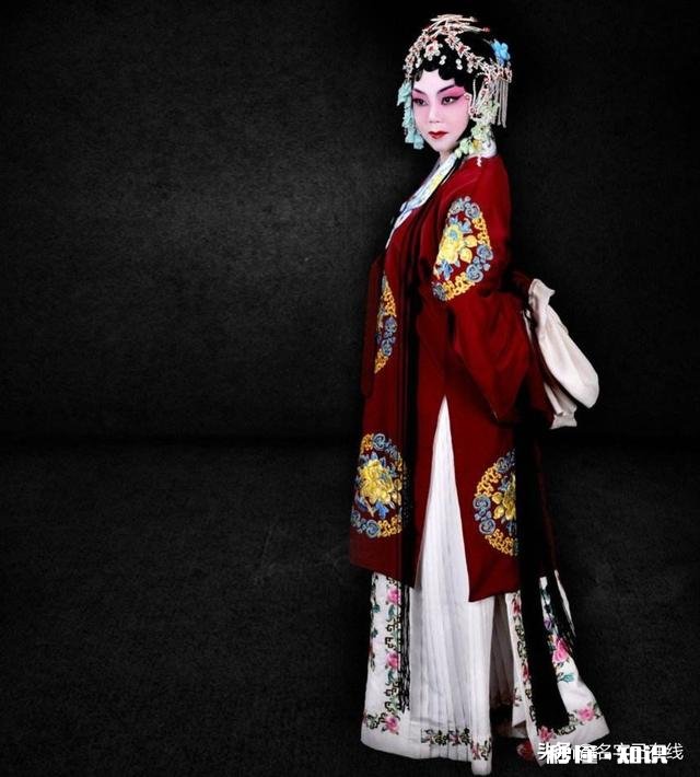 人生如戏，戏如人生，有人说人人都在演戏，你怎么看待这个问题