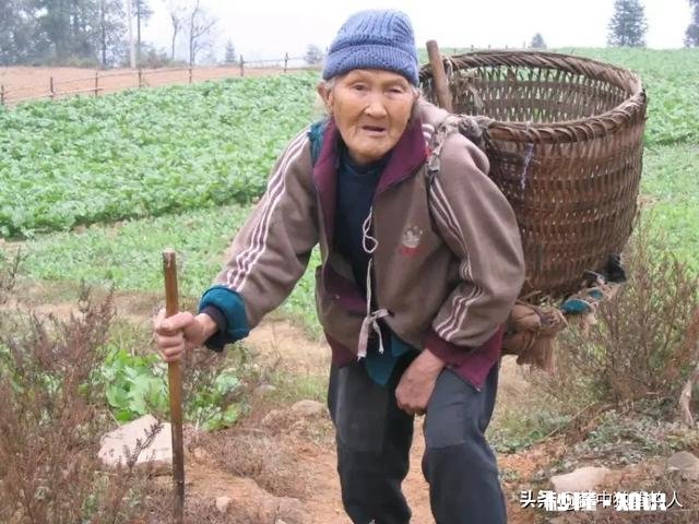 人生如戏，戏如人生，有人说人人都在演戏，你怎么看待这个问题