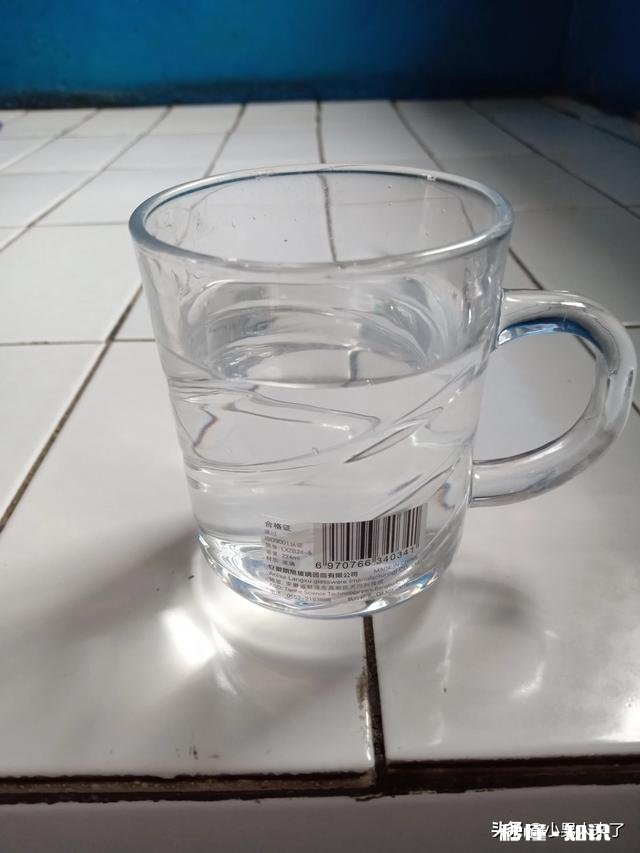 小孩不喝水怎么办