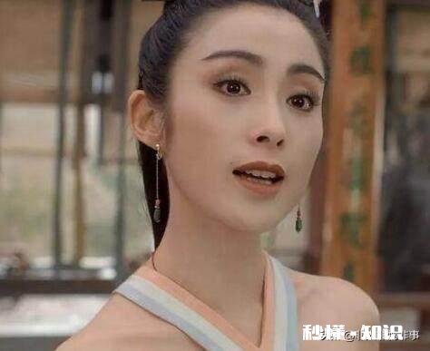 两夫妻结婚五年有一个小孩男方动手打了女方，该不该离婚