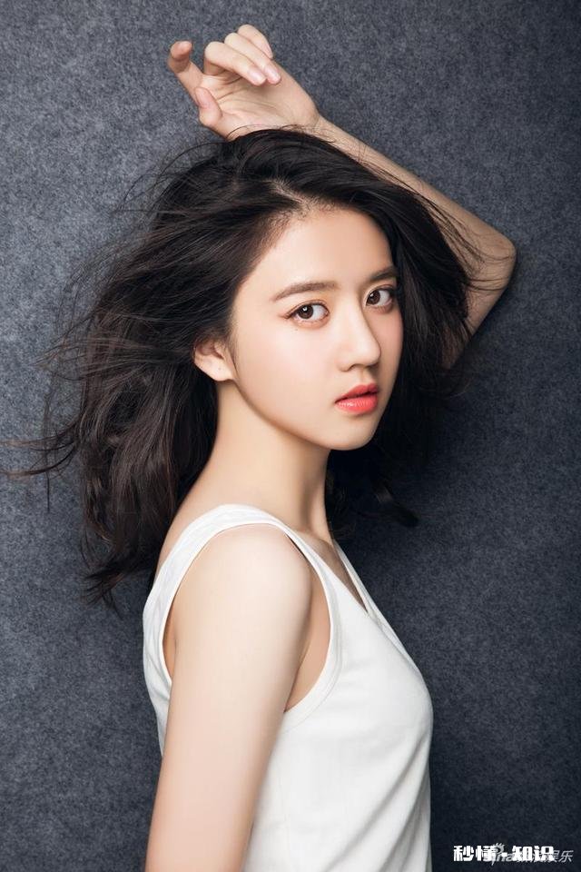 塌鼻子的女生怎么变美