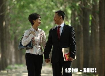 有人说,当儿子的是婆媳关系的润滑剂,如何使他的作用更大化呢