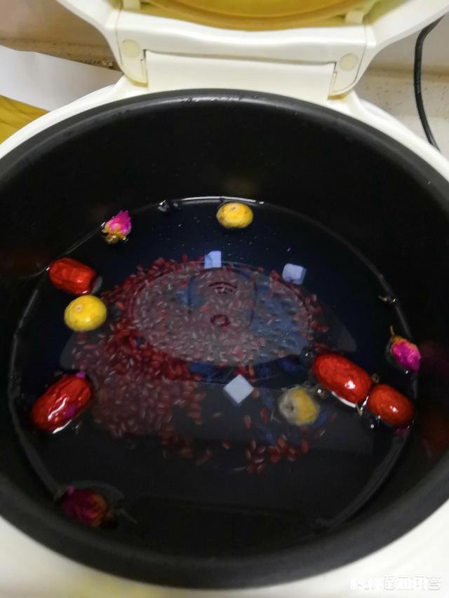 为了保持身材,你会拒绝美食的诱惑吗