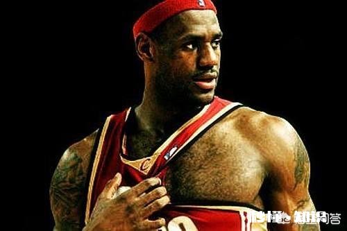 詹姆斯相比于大部分球员已足够伟大，但为什么还有那么多人在黑他