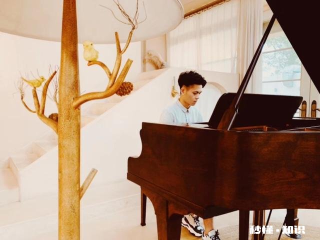 30万装修一套三层楼250平方米的别墅能行吗该怎么装修