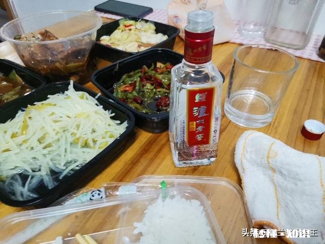 说说你对酱香白酒的认识。酱香好还是浓香好还是其它香型好