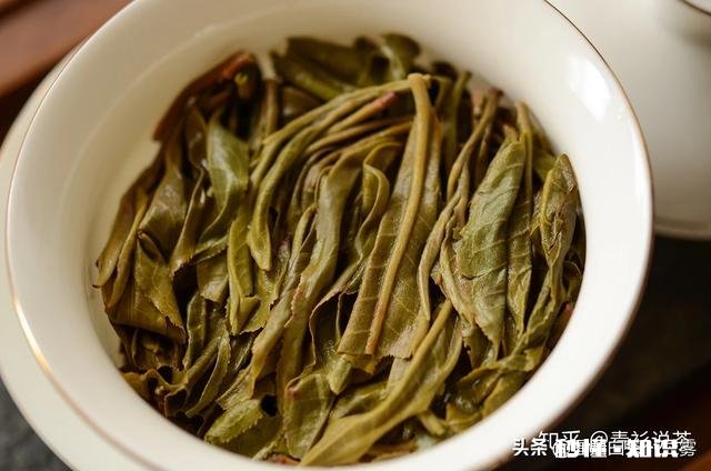 普洱茶如何分辨春茶和秋茶