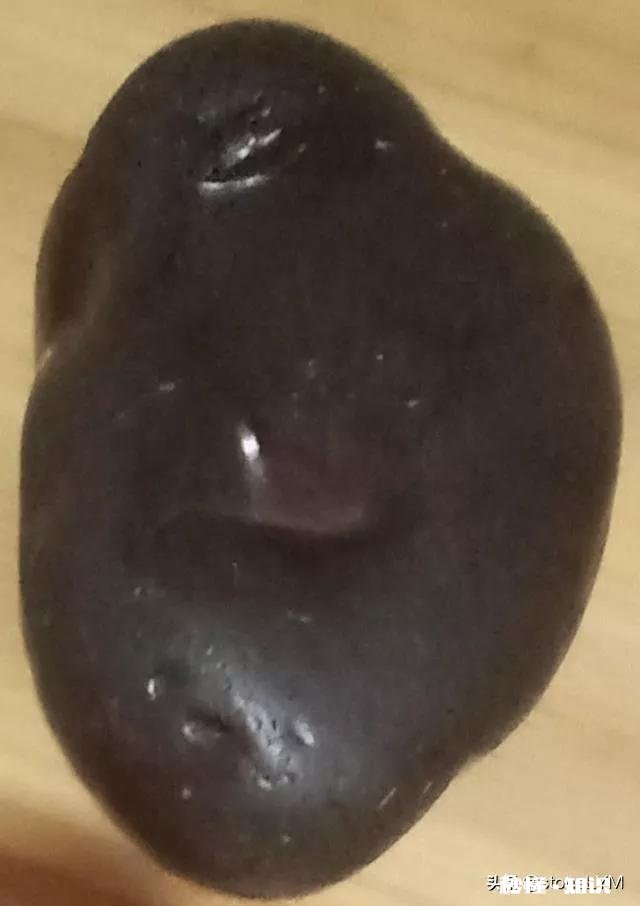 和田红玉真的有这么值钱吗百度30万元每克!请各位大神展示展示下