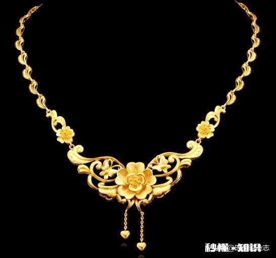 本人戴项链脖子过敏，不是金属过敏，就比如也不能穿高领毛衣，有没有什么适合我的项链推荐一下