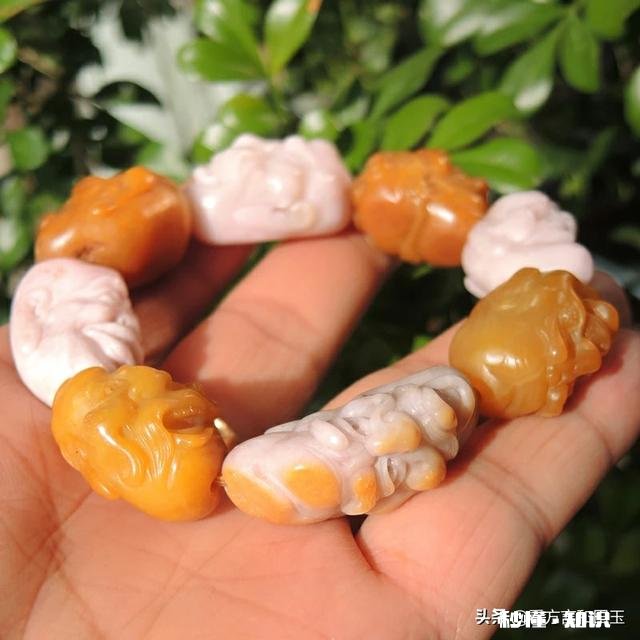 为何唯独和田玉籽料让很多人热爱，而且像着了魔一样欲罢不能呢