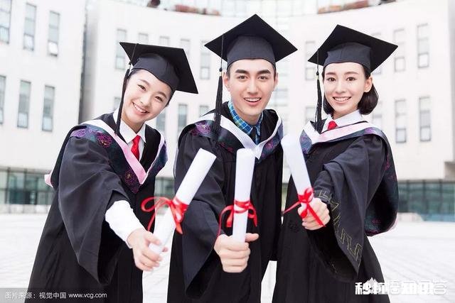 作为刚毕业的大学生，第一份工作最先在哪个城市工作比较好