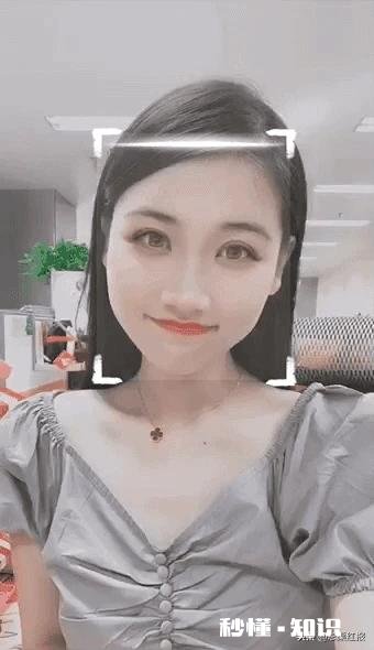 领了结婚证3年，还没摆喜酒，双方各住各家，平时少见面，对此你们怎么看