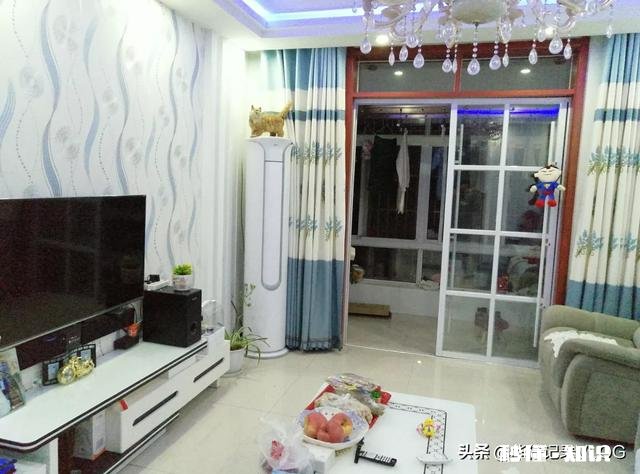 新房装修，空调放在沙发一侧还是放在电视一侧