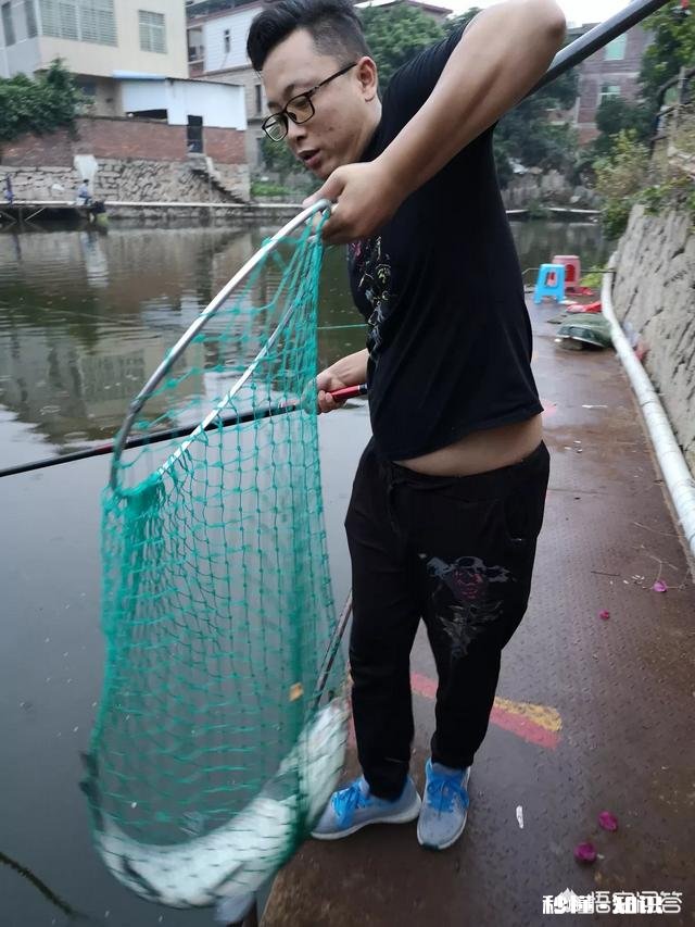 在乡镇开一家渔具店怎么样