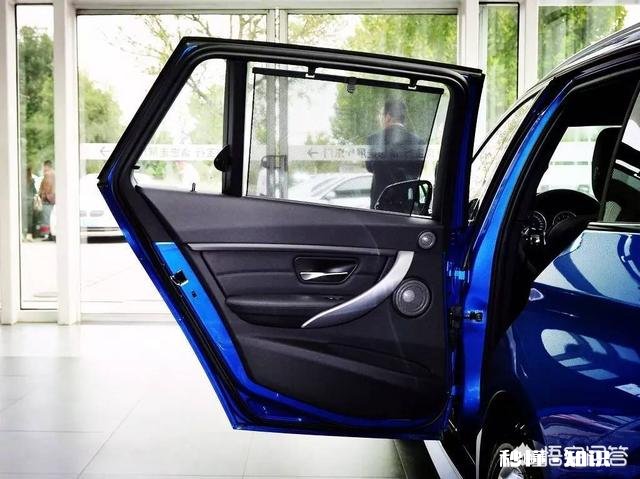 怎么样提醒别人轻点关车门